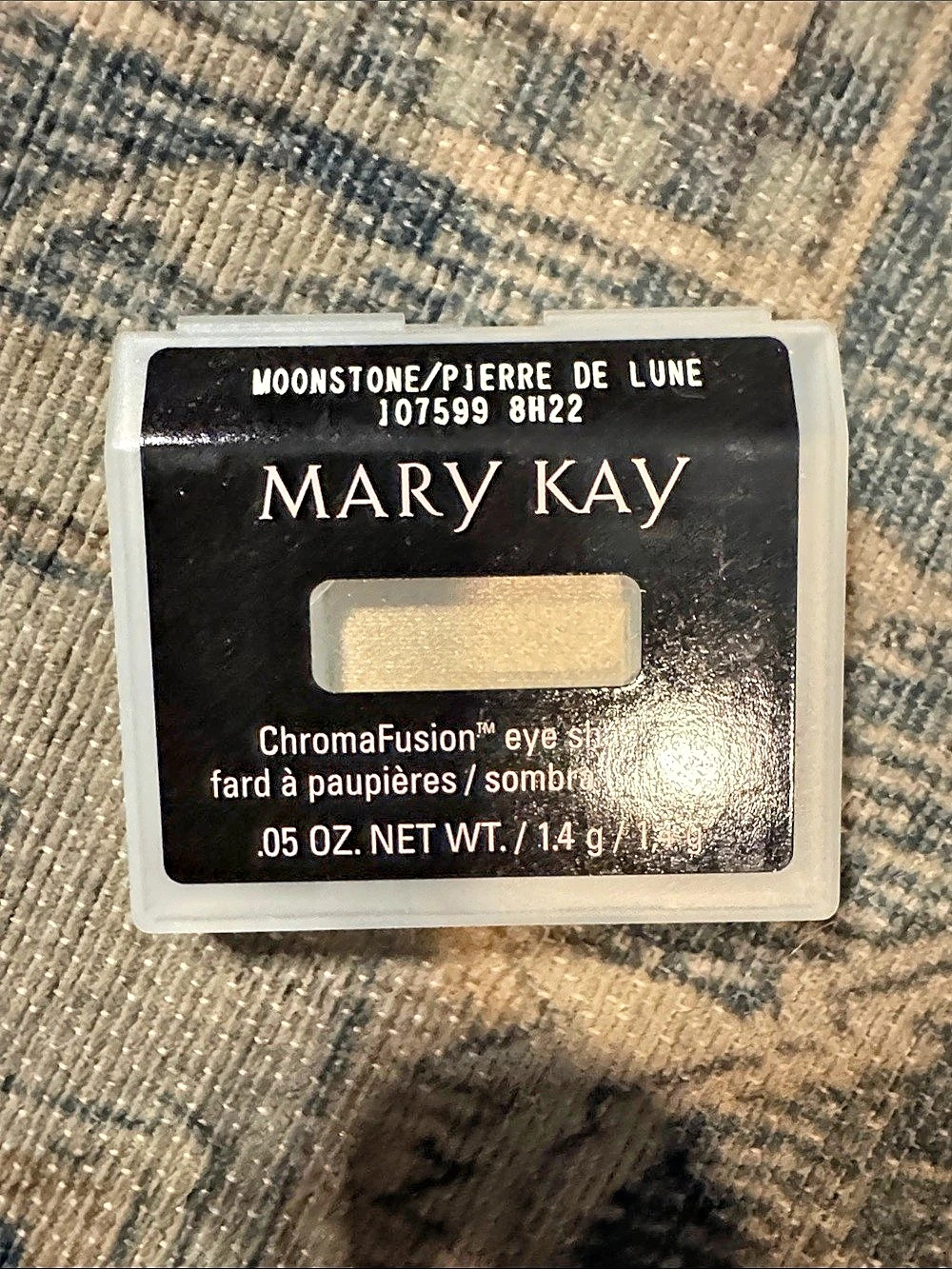 Mary Kay ChromaFusion Eyeshadow Gold Eyeshadow.05 oz
